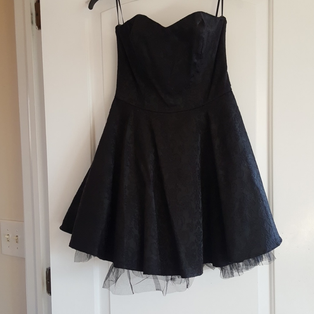 XX1 black dress